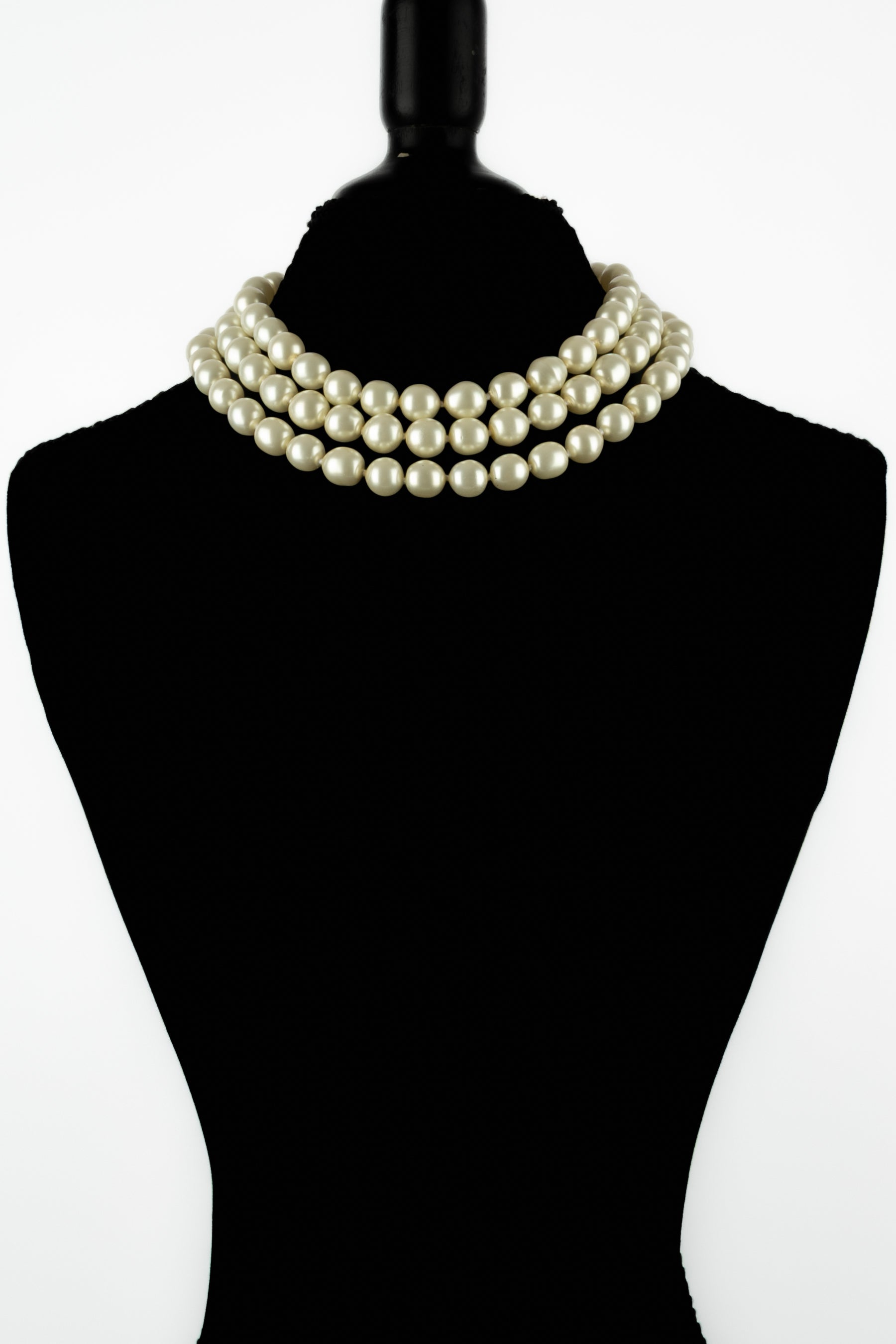 Collier de perles Chanel