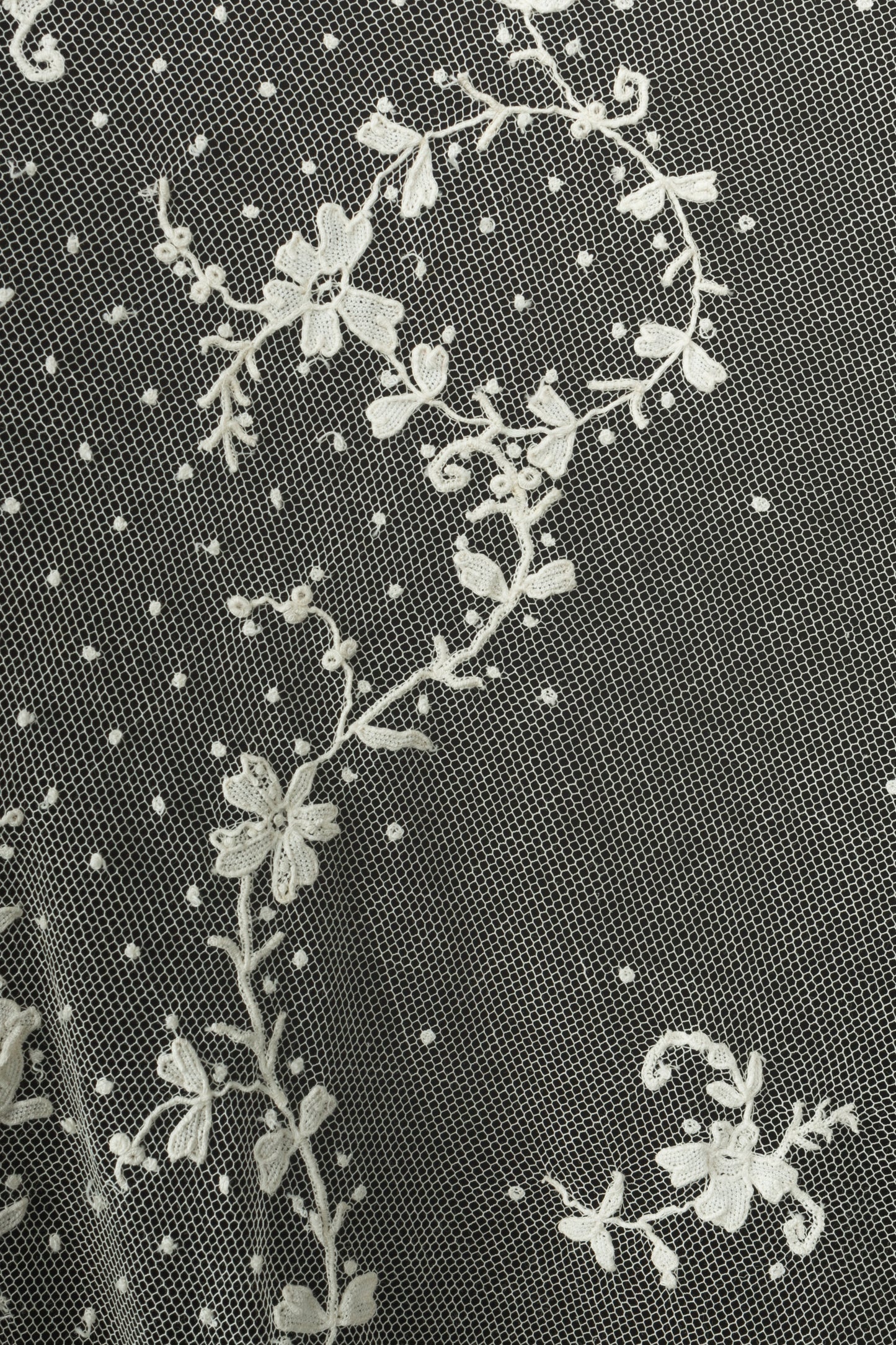 Voile de mariée brodé en dentelle
