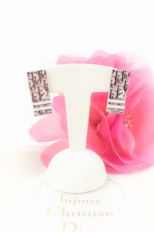 Boucles d'oreilles roses Dior 