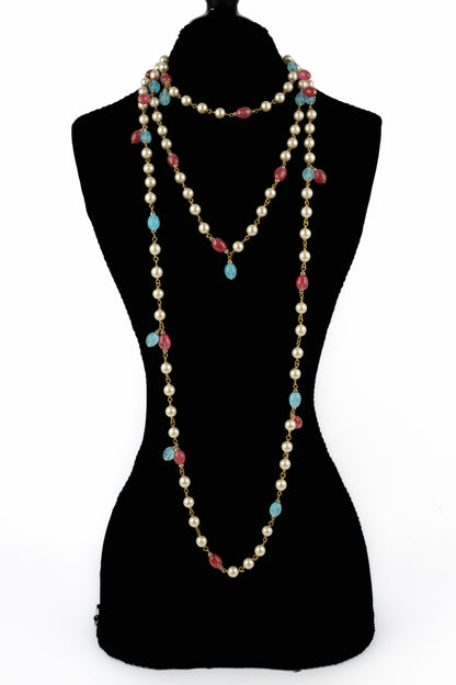 Collier de perles Chanel 1980's