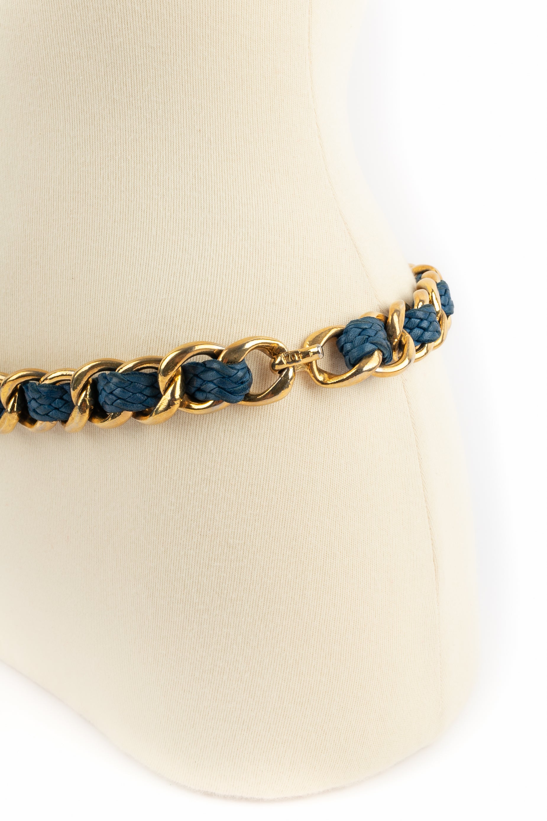 Ceinture en cuir bleu Chanel 1990's