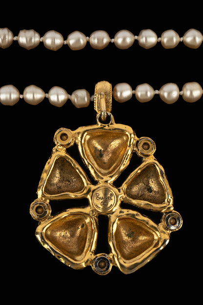 Collier pendentif Chanel 1985-1990