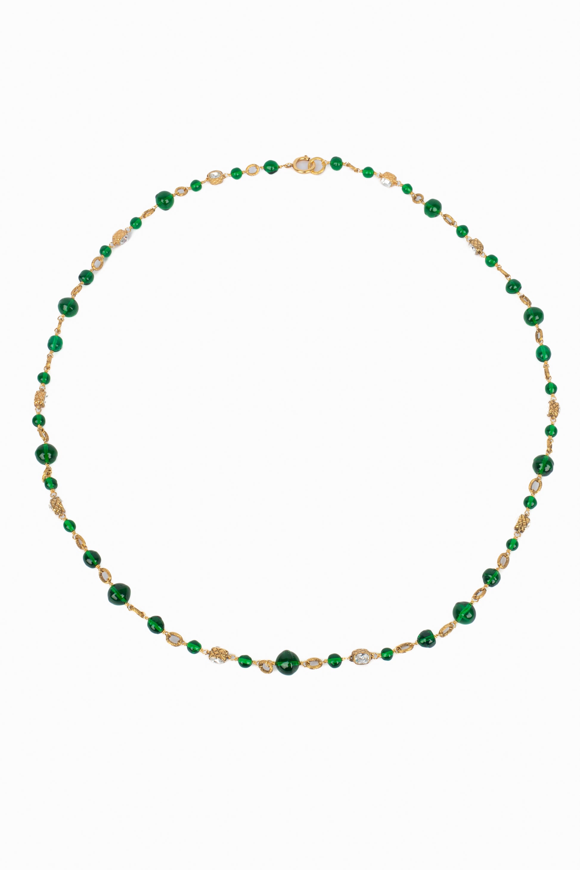 Collier de perles vertes Chanel