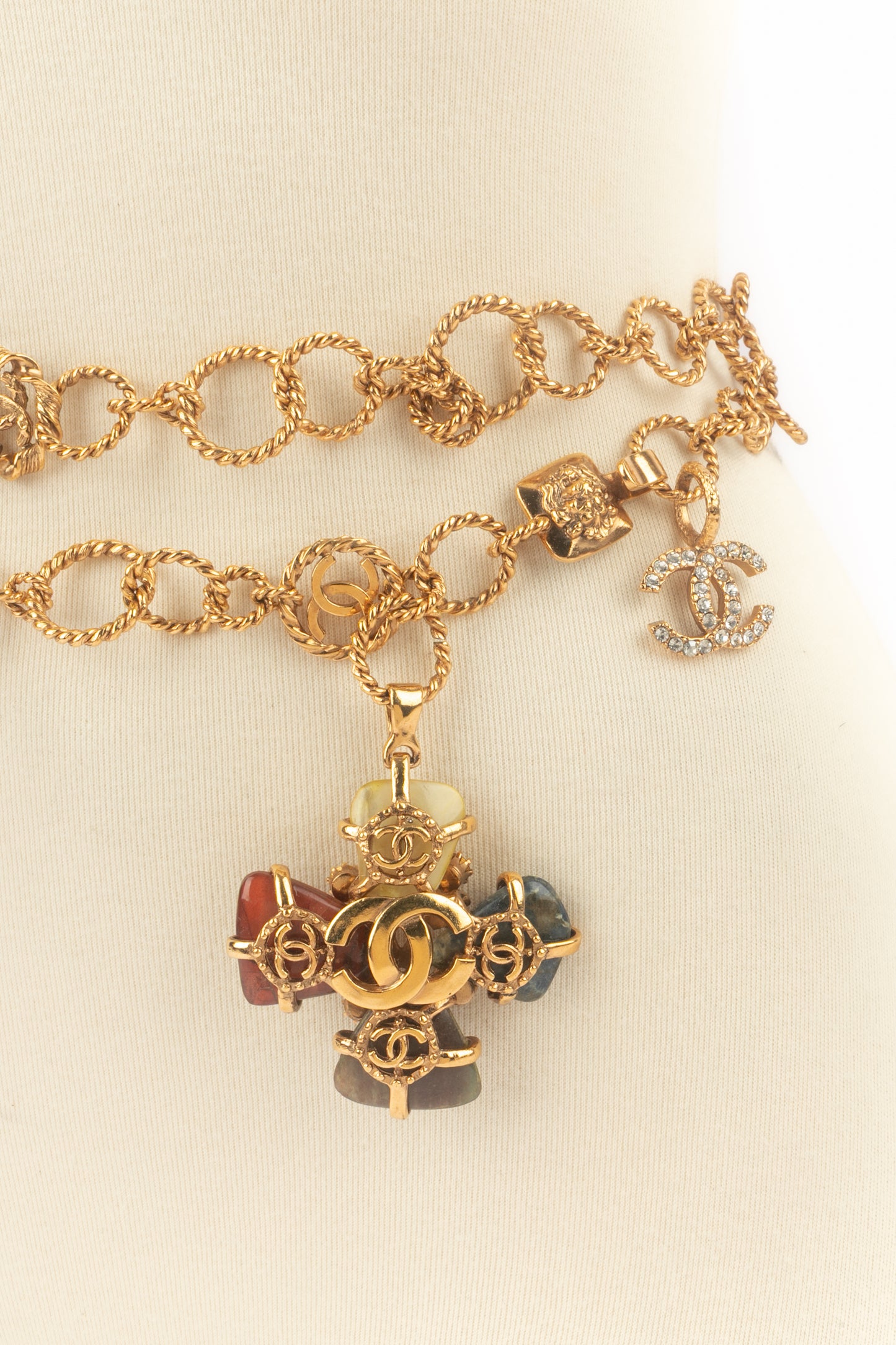 Ceinture croix Chanel Automne 2005