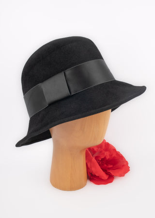 Chapeau noir Christian Lacroix