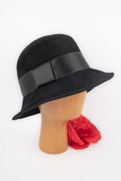 Chapeau noir Christian Lacroix