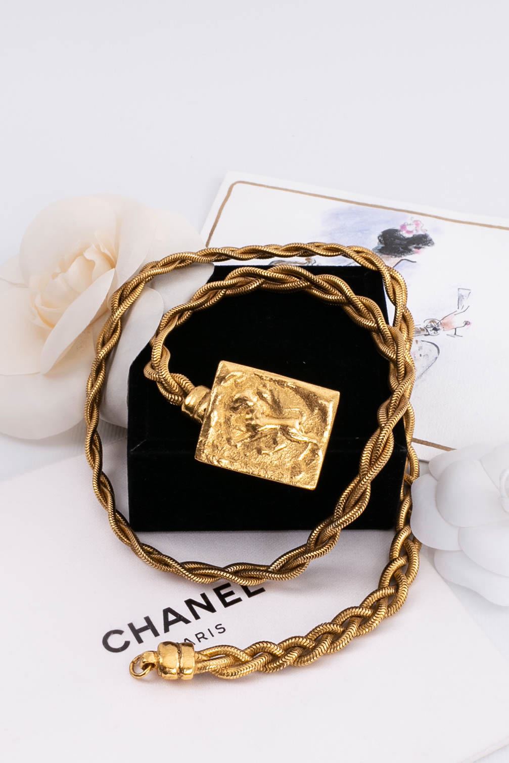 Ceinture doré Chanel