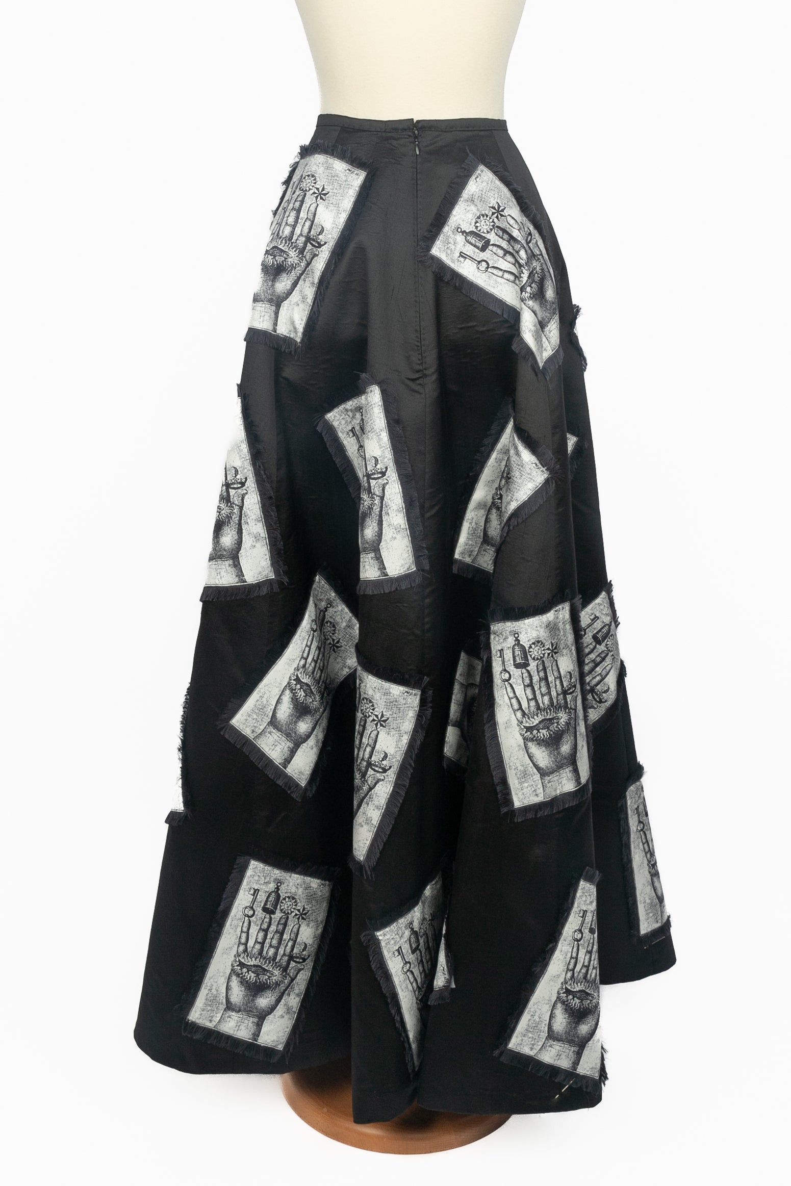 Jupe "Le chant des Guérisseuses" Franck Sorbier Haute Couture Eté 2024