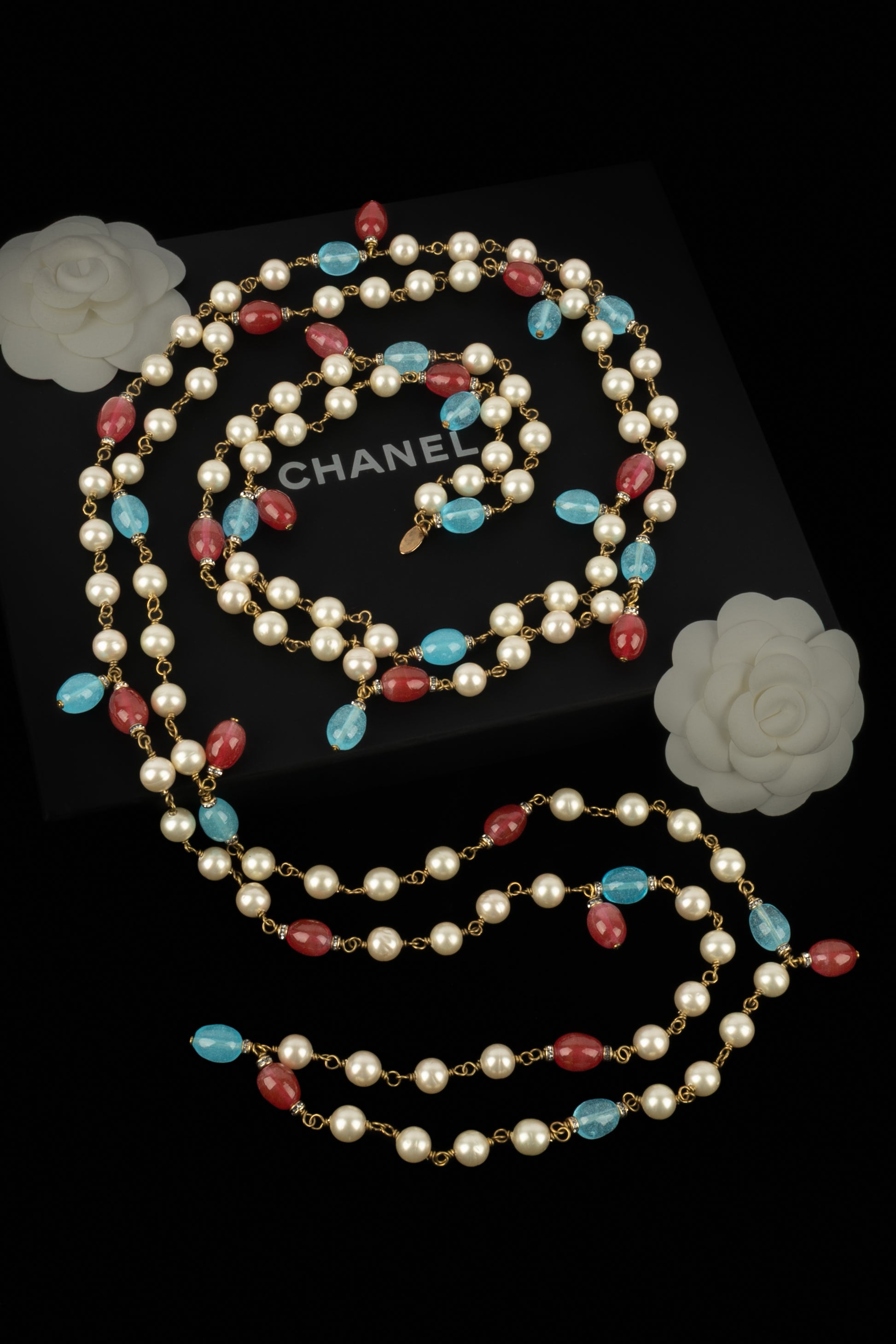 Collier de perles Chanel 1980's