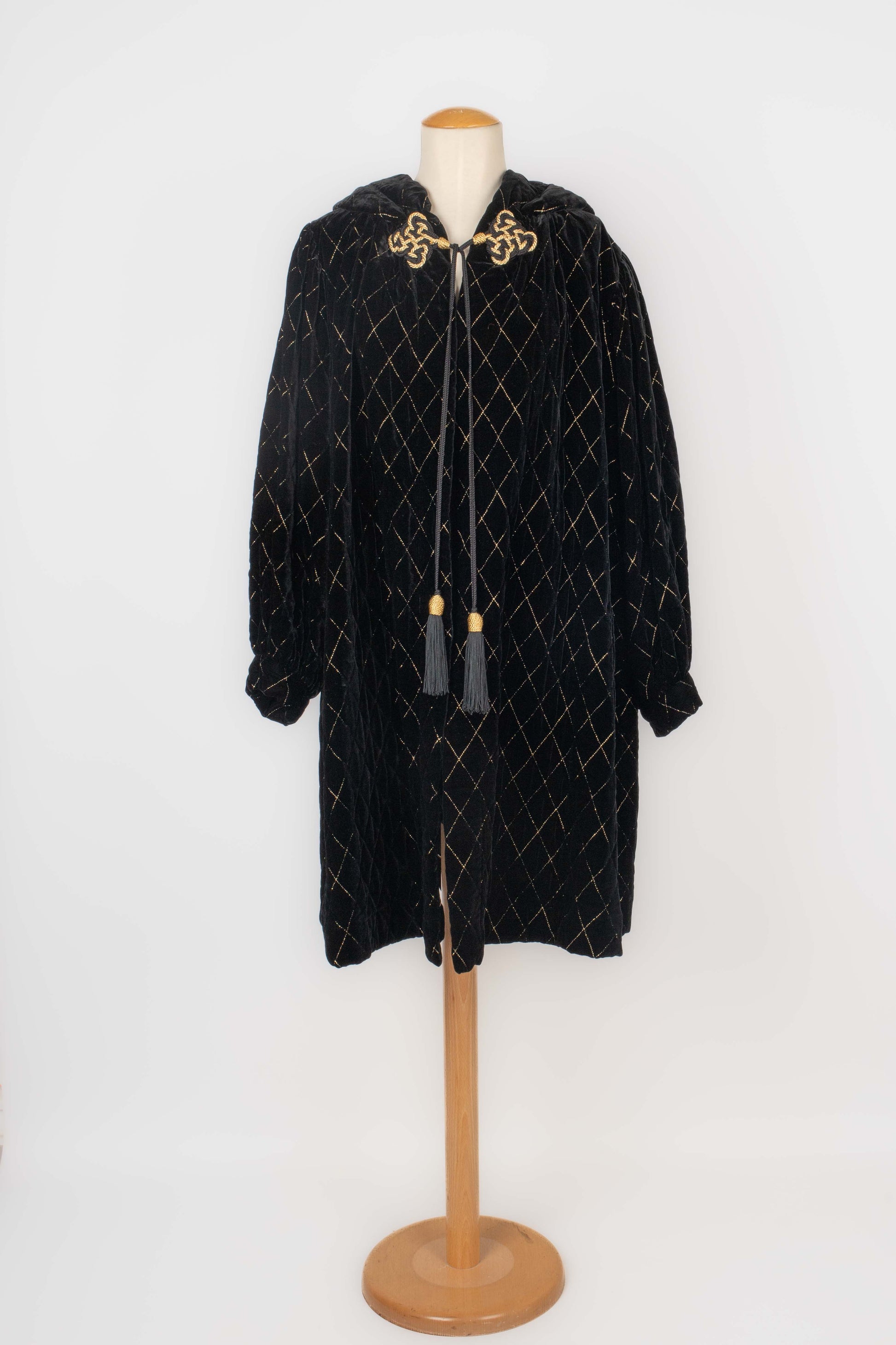 Manteau Yves Saint Laurent 1977