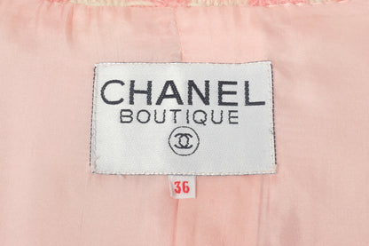 Tailleur rose Chanel 1990's