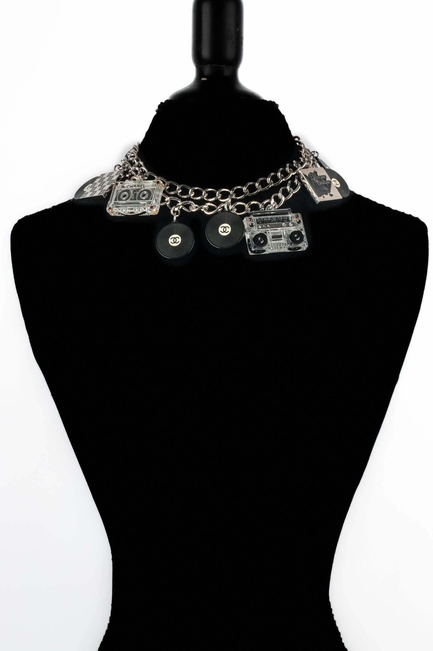 Collier breloques Chanel Printemps 2004