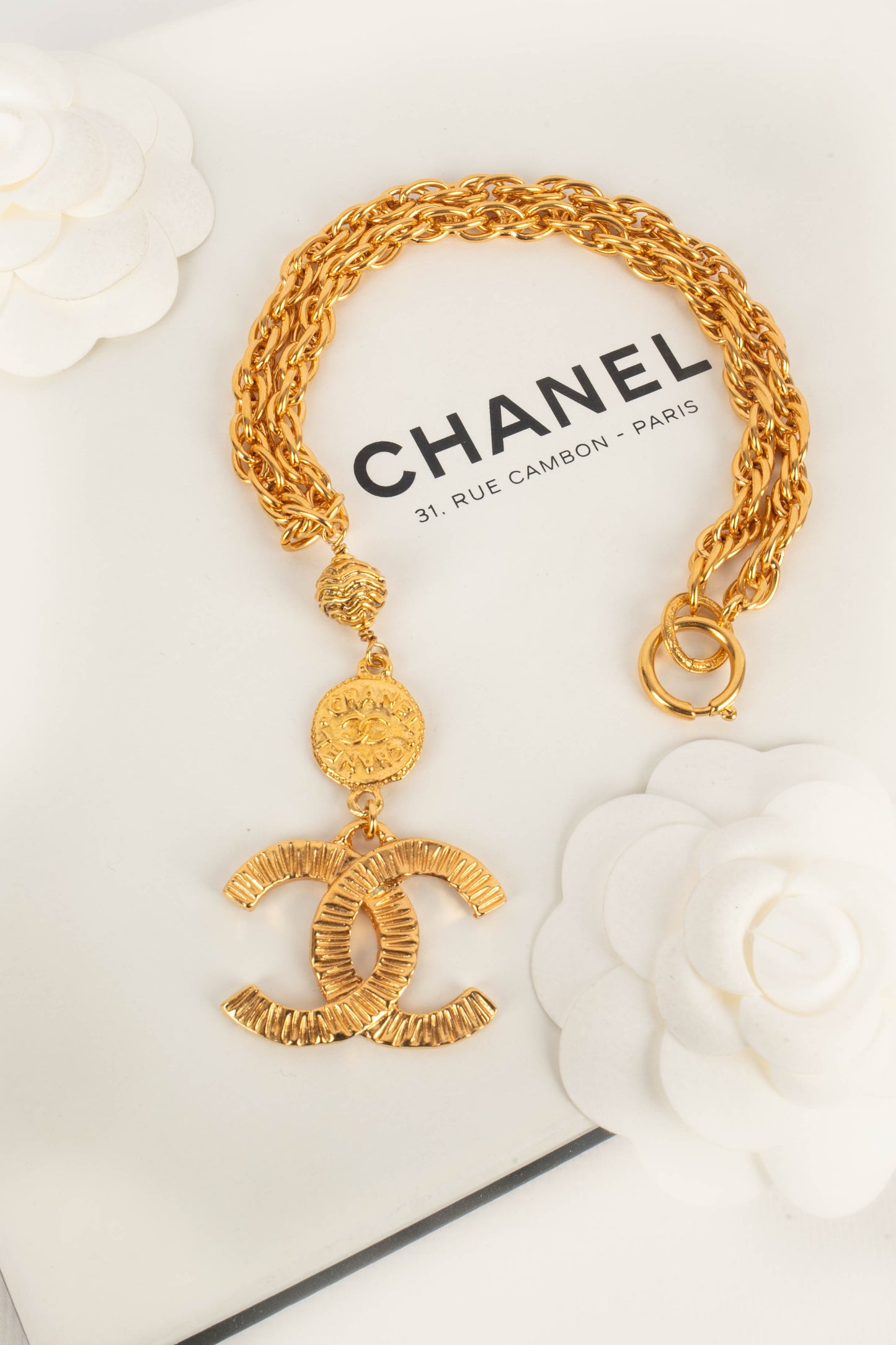 Collier cc Chanel