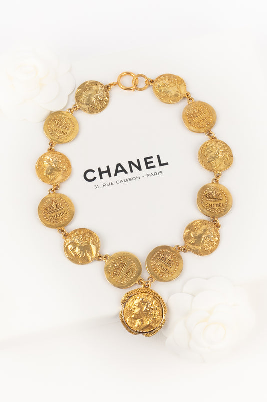 Collier de médailles Chanel