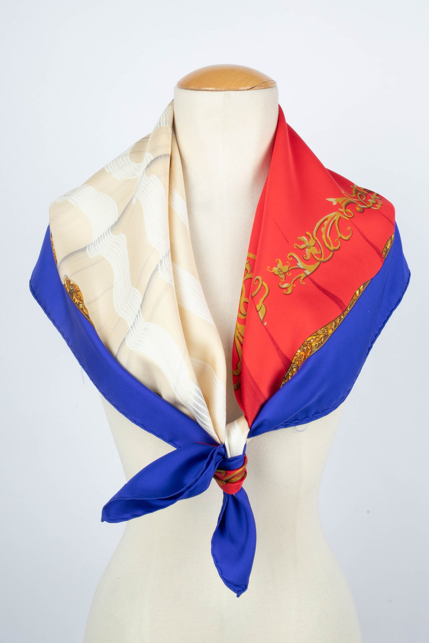 Carré / Foulard "Souvenirs de Paris" Hermès
