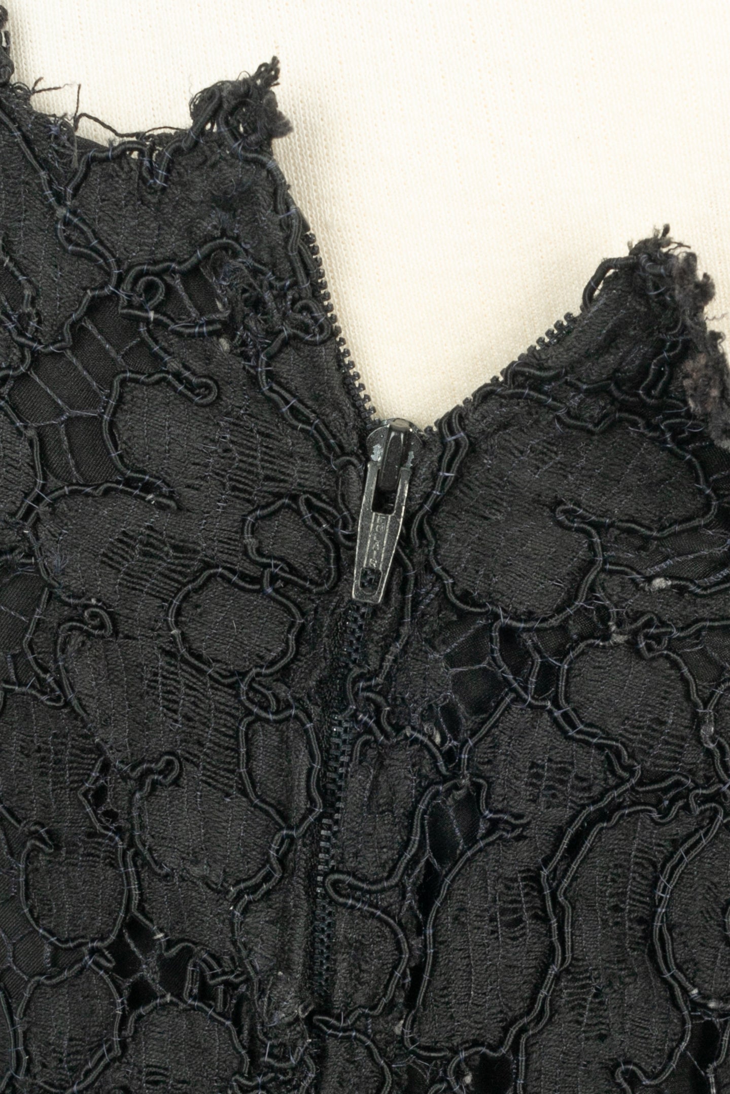 Robe en guipue Yves Saint Laurent Haute Couture 