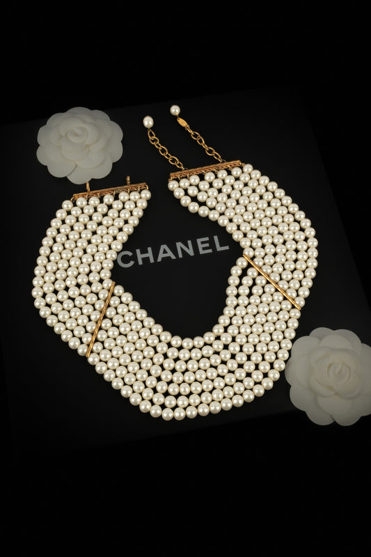 Collier de perles Chanel