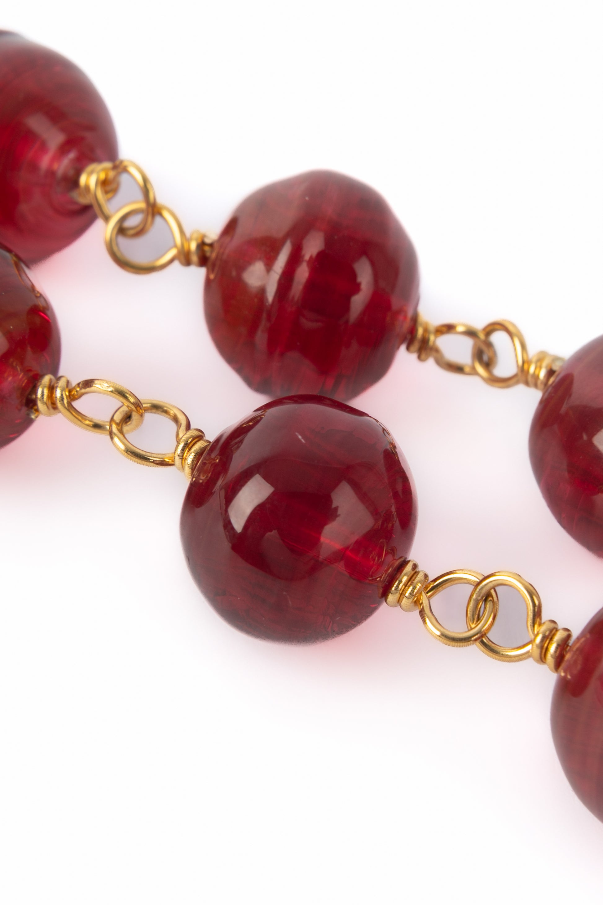 Collier de perles rouges Chanel 1990's