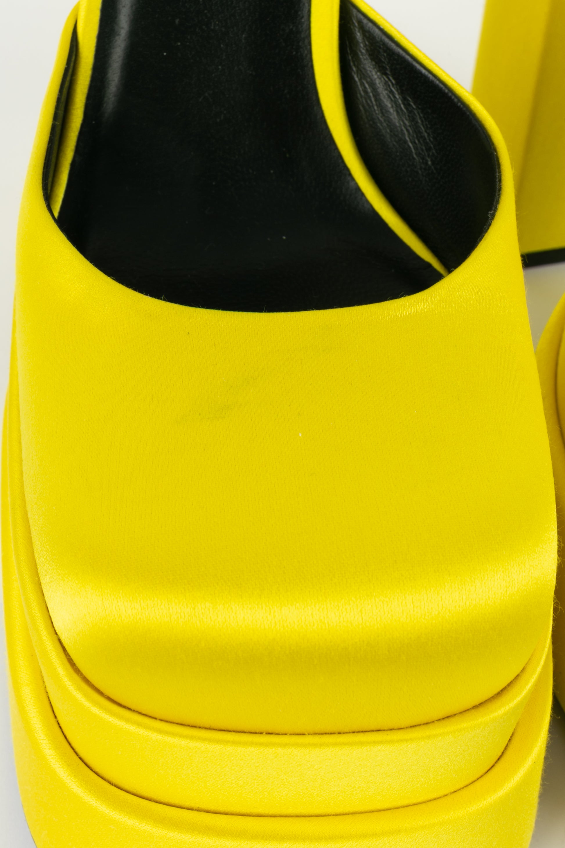 Escarpins "Medusa Aevitas" Versace 