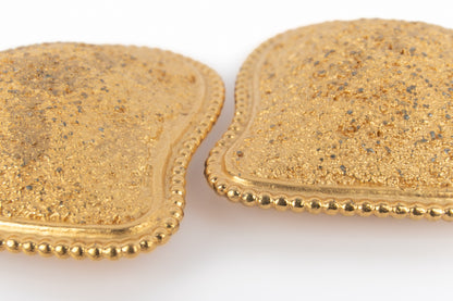 Boucles d'oreilles coeur Yves Saint Laurent 1980's