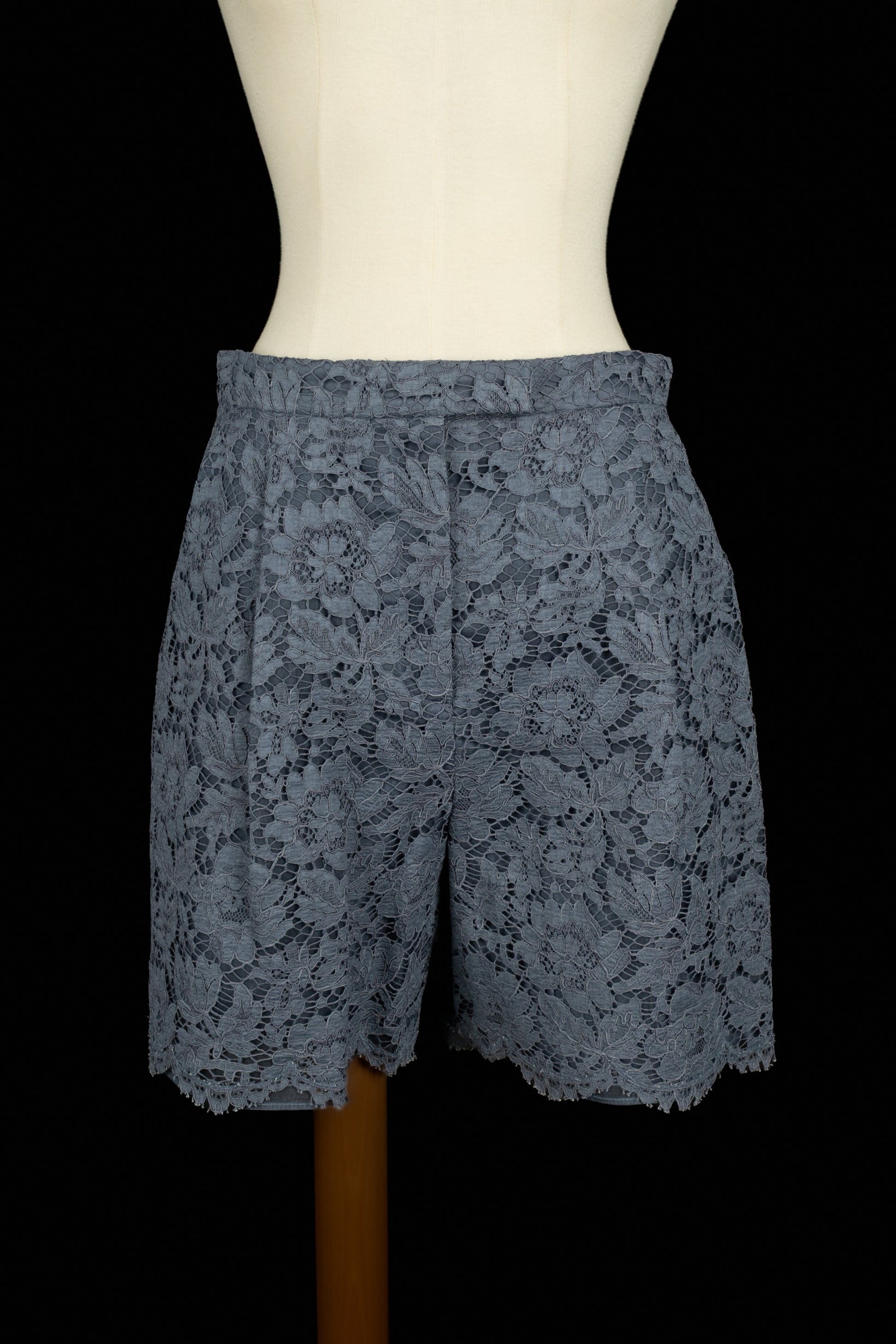 Short en dentelle bleue Valentino 