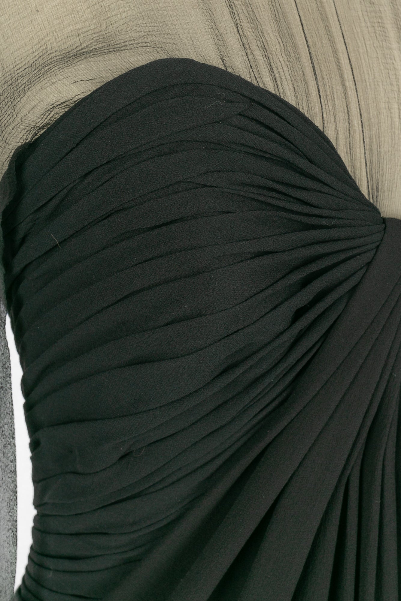 Robe en soie noire Chanel 