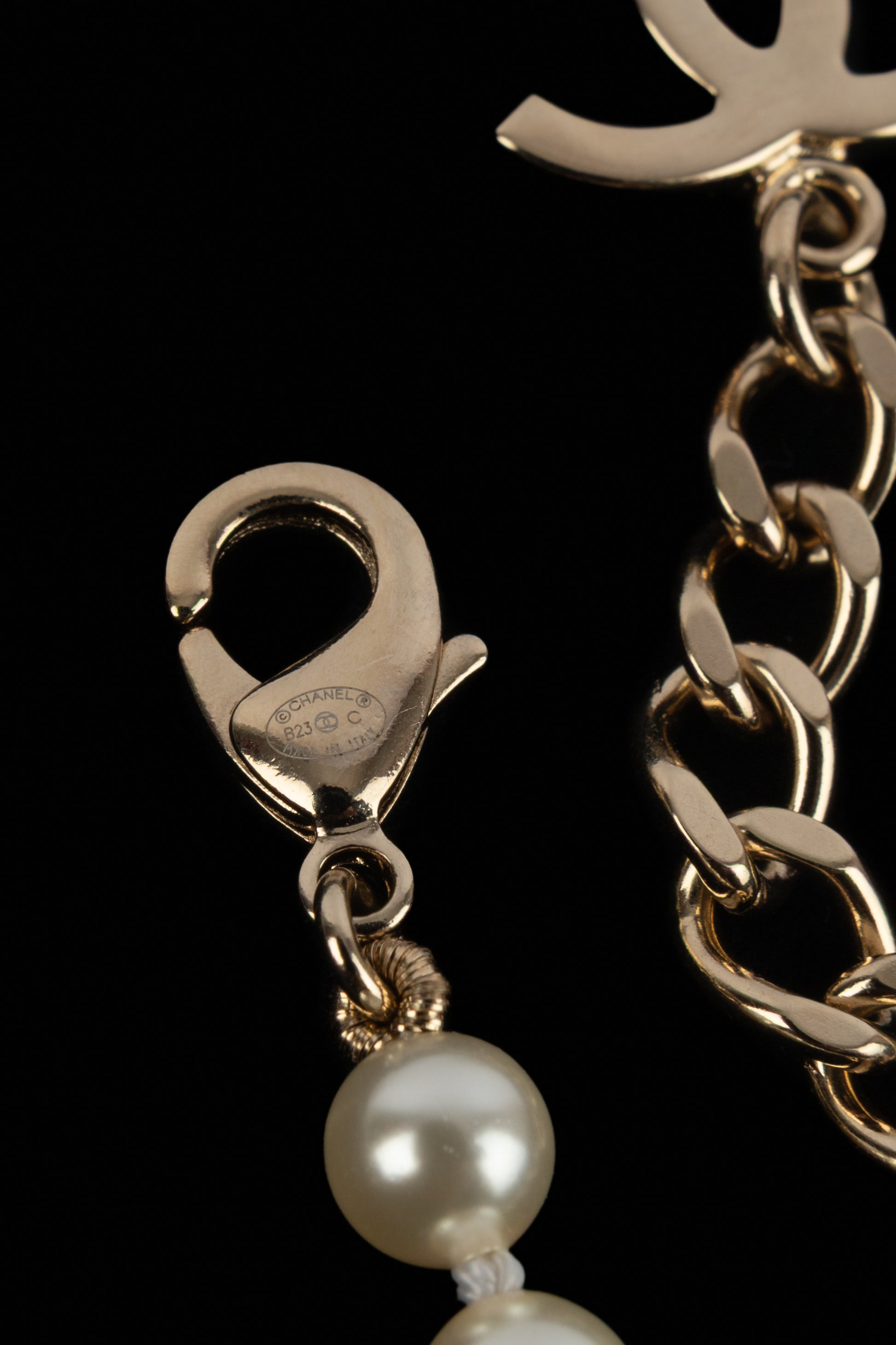 Collier cintre Chanel 2023