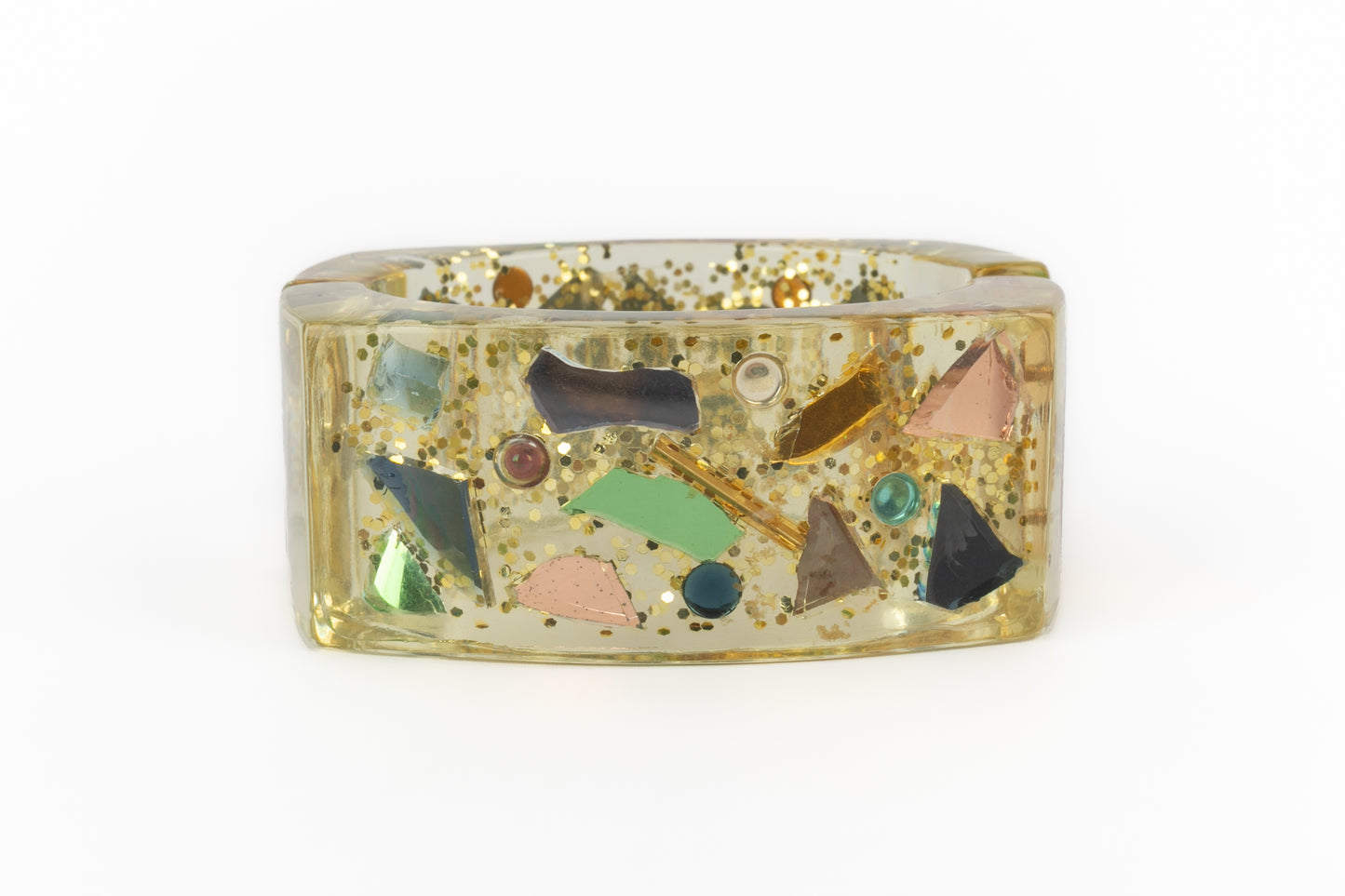 Bracelet en lucite Chanel Printemps 2003