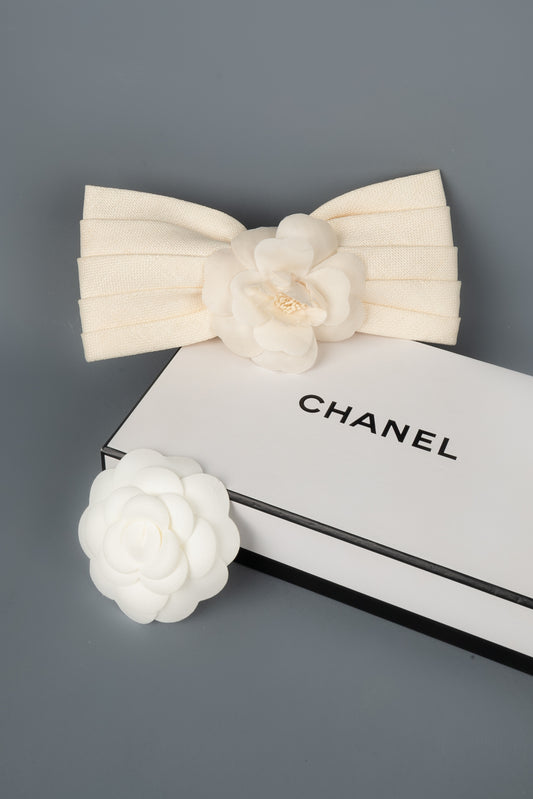 Accessoire de tête Chanel 