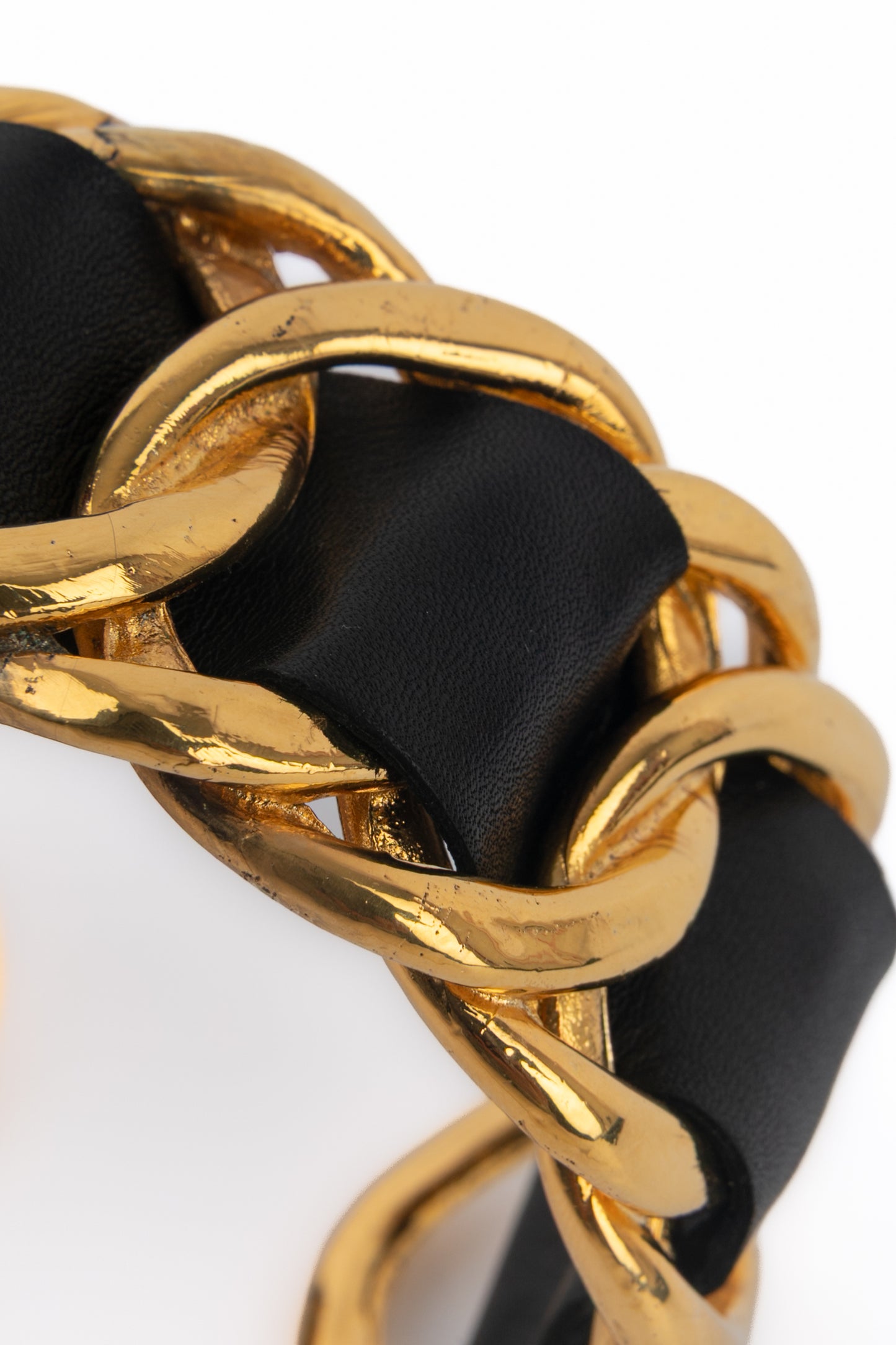 Bracelet en cuir Chanel 