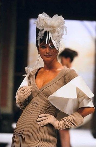 Boucles d'oreilles Christian Dior Haute Couture été 1993