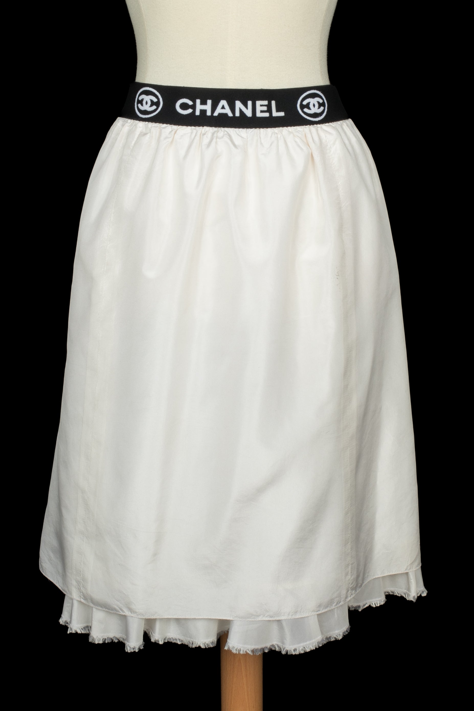 Jupe en soie Chanel Printemps 2006 