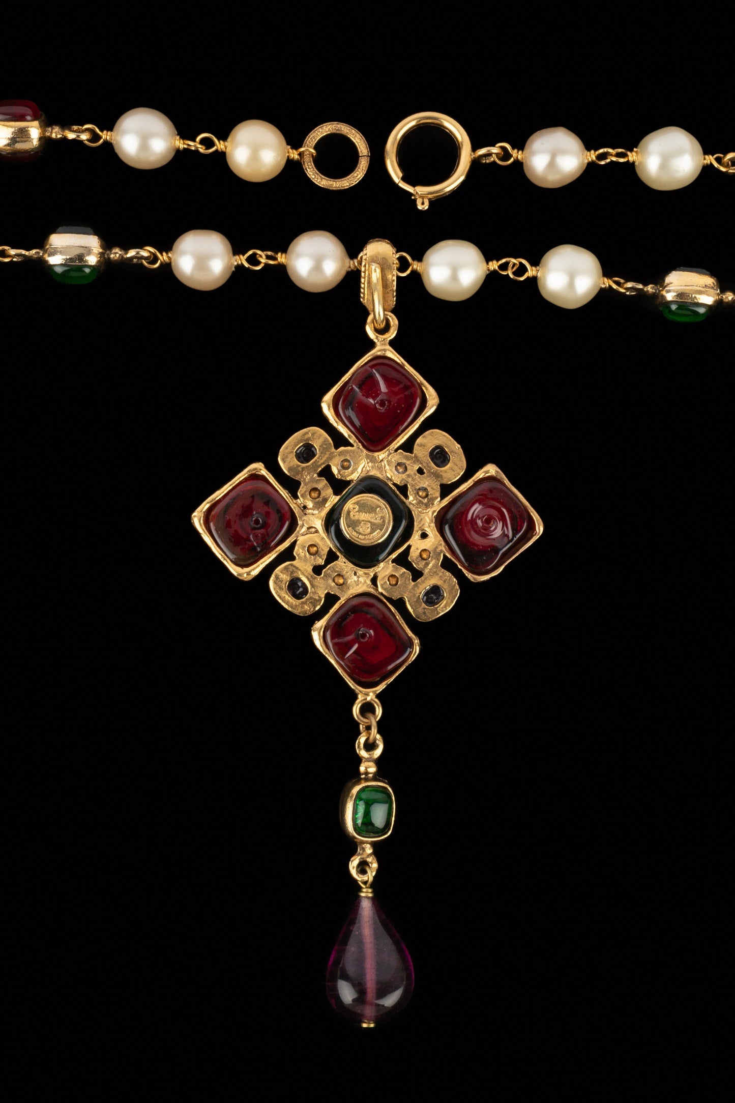 Collier pendentif Chanel 