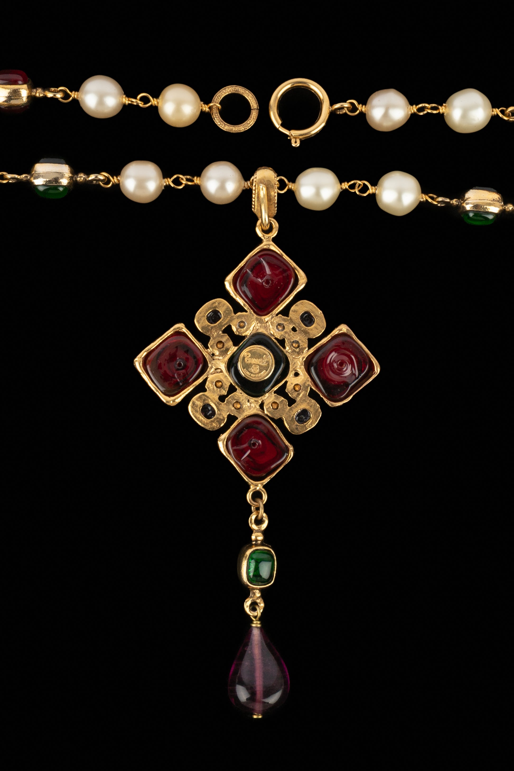 Collier pendentif Chanel 