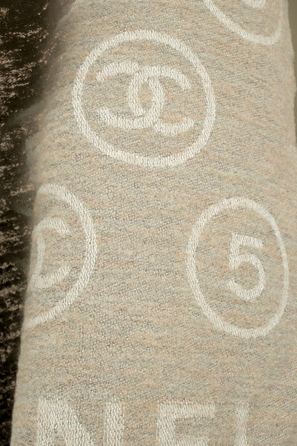 Écharpe à logo Chanel