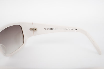 Lunettes de soleil blanches Chanel