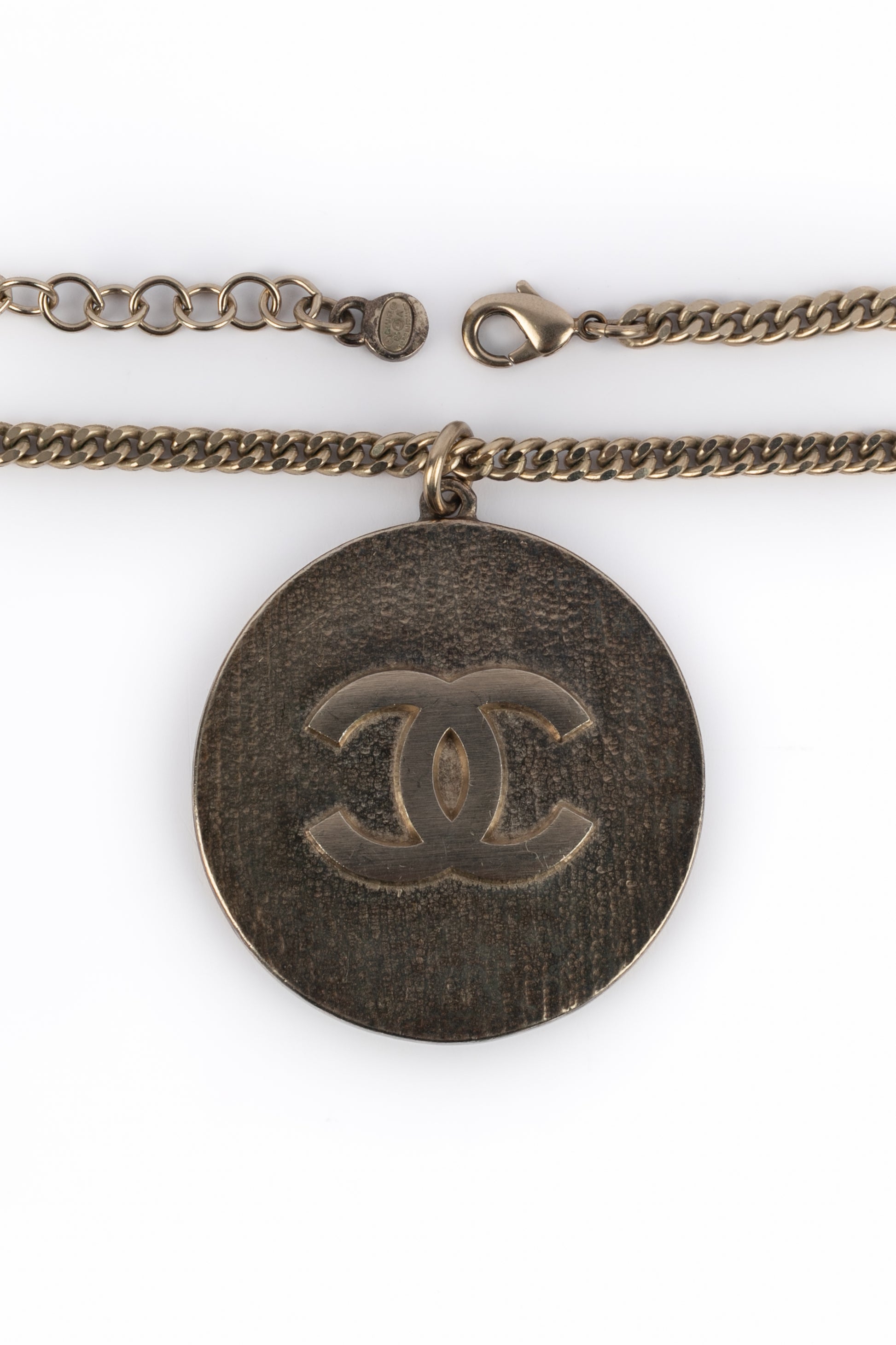 Collier pendentif Chanel 2004