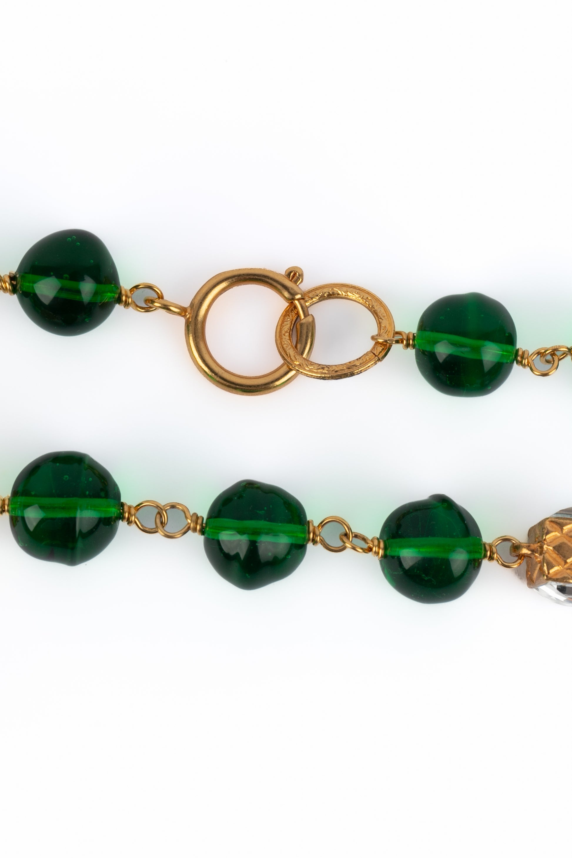 Collier de perles vertes Chanel 