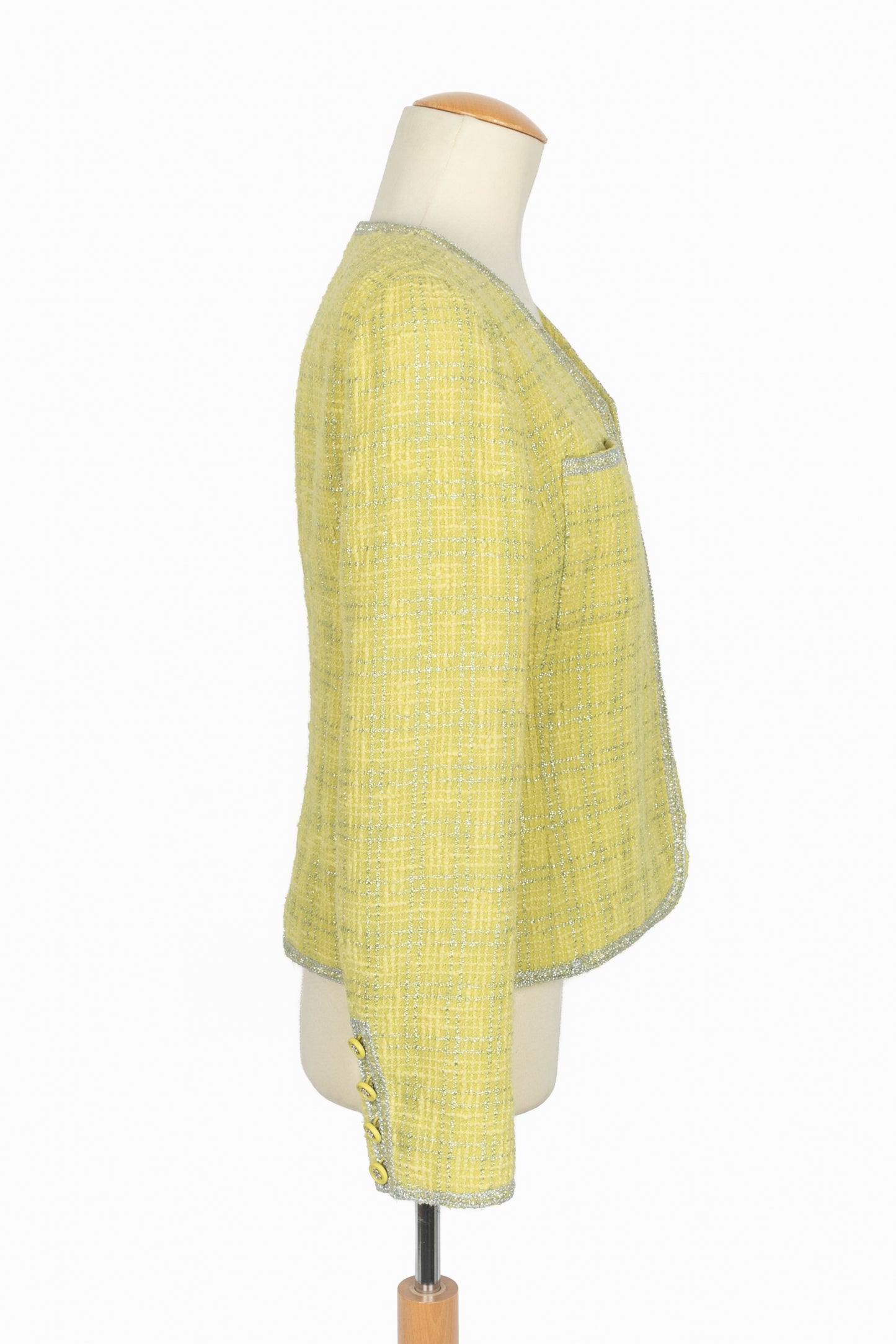 Veste en tweed jaune Chanel 