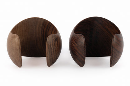 Paire de bracelets manchettes en bois Valentino