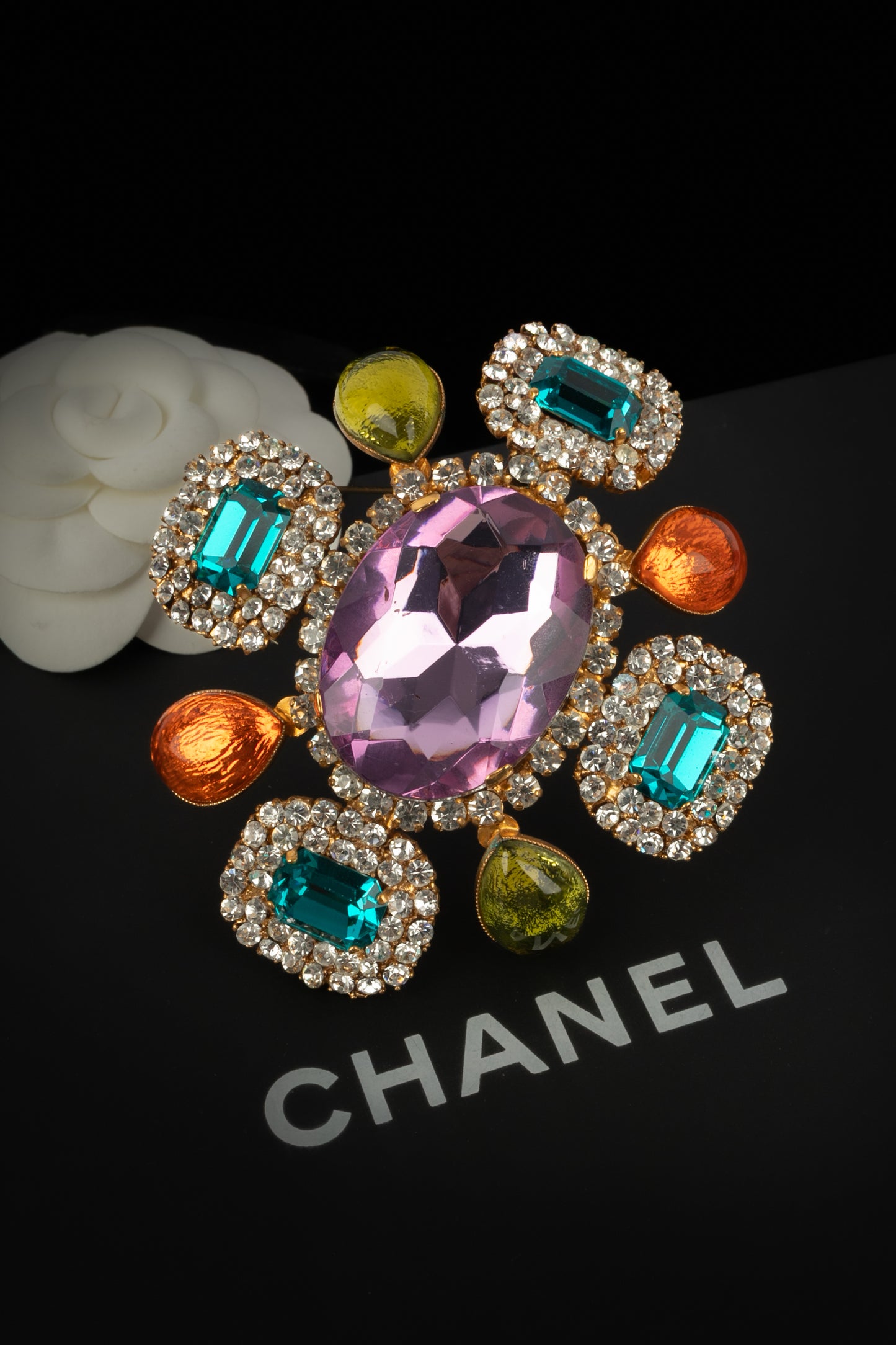 Broche Chanel Printemps 1995