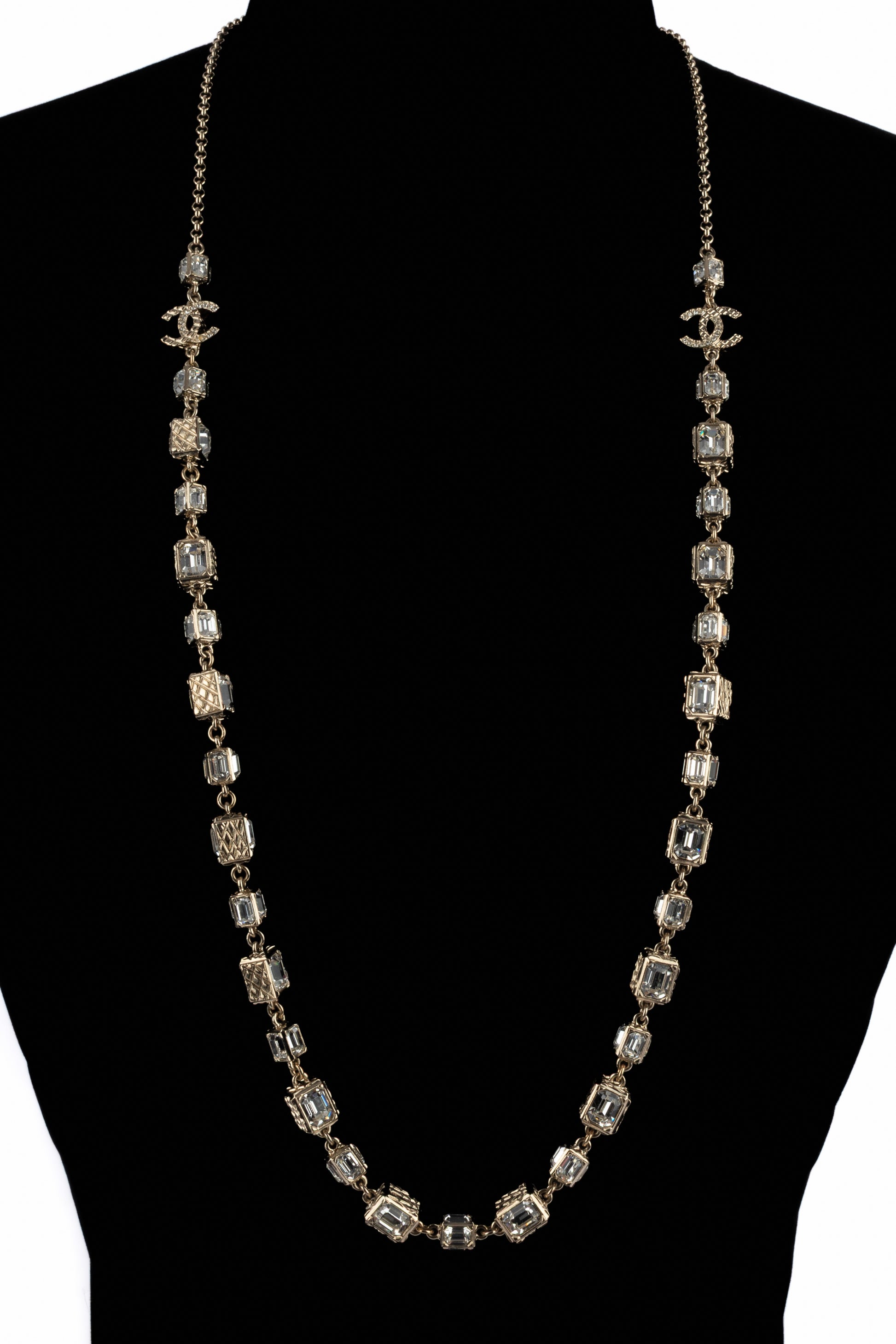 Collier cc Chanel Fall 2023