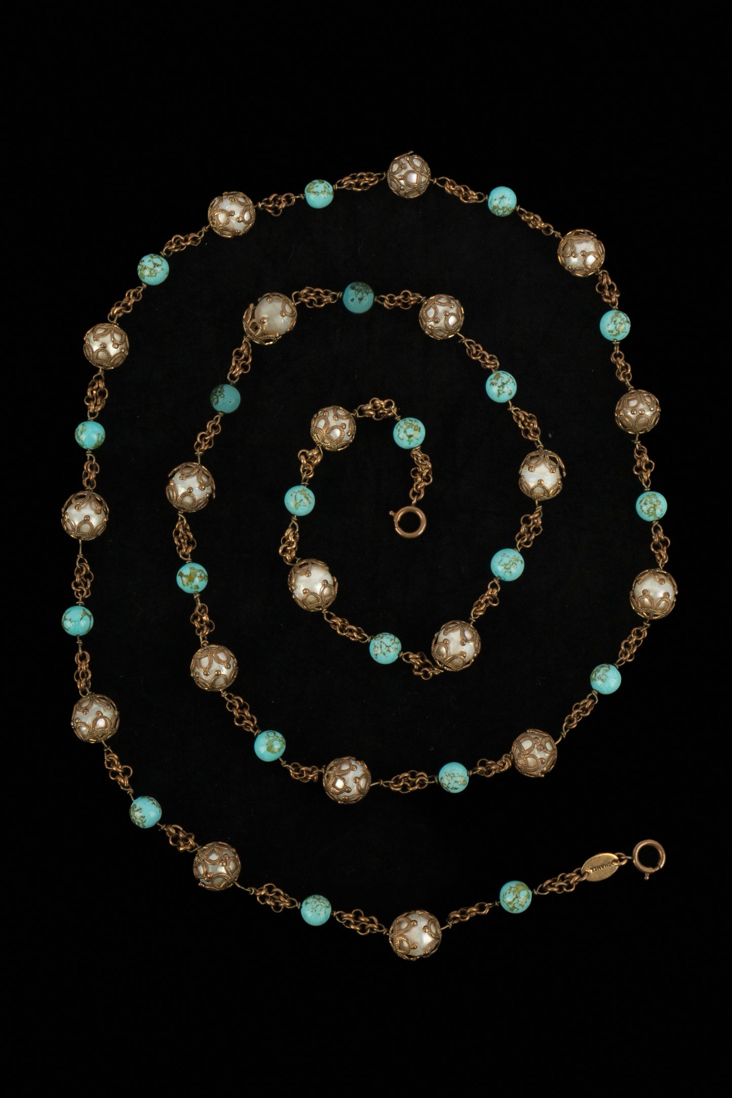 Collier sautoir Chanel époque Coco