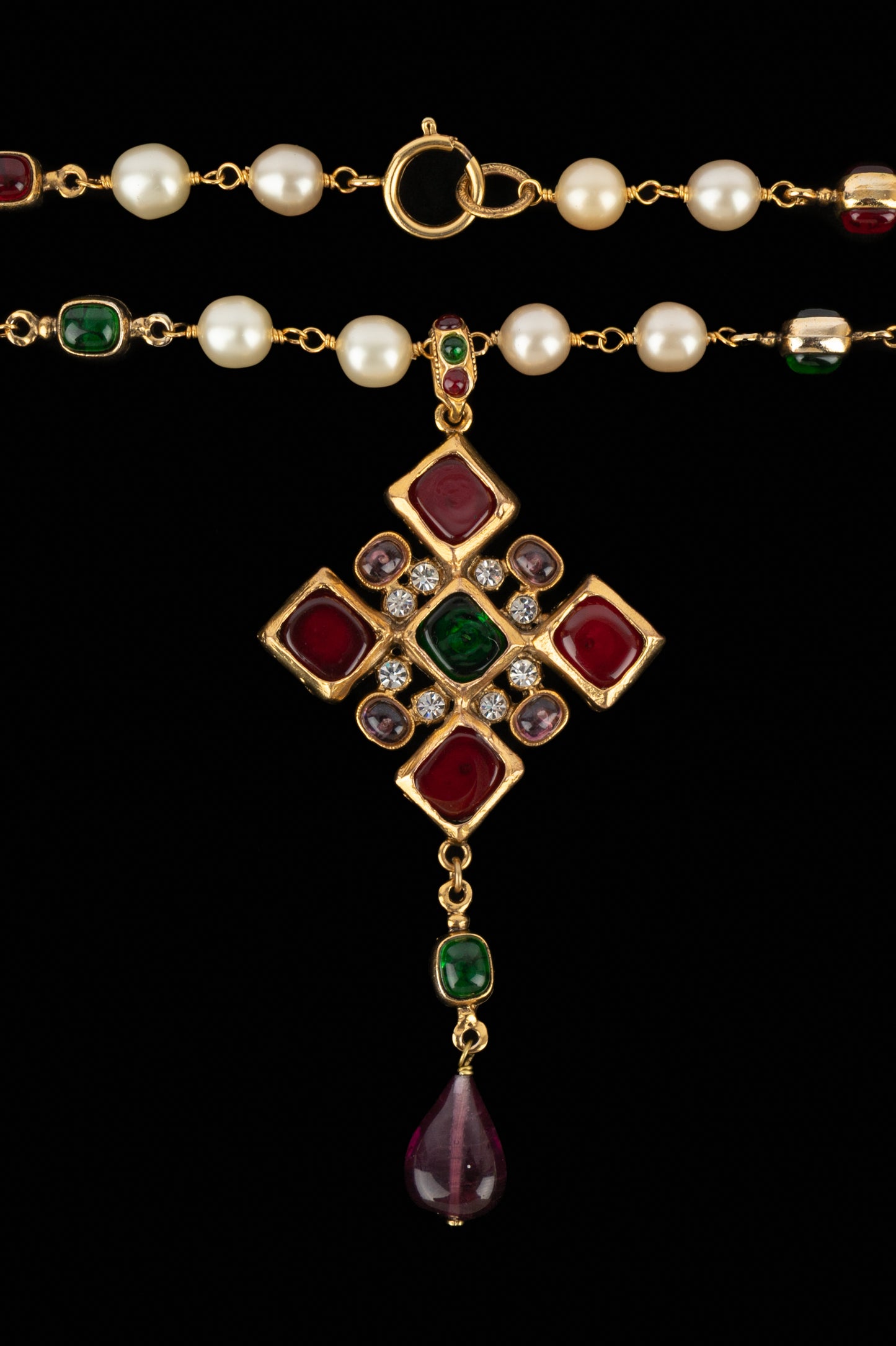 Collier pendentif Chanel 