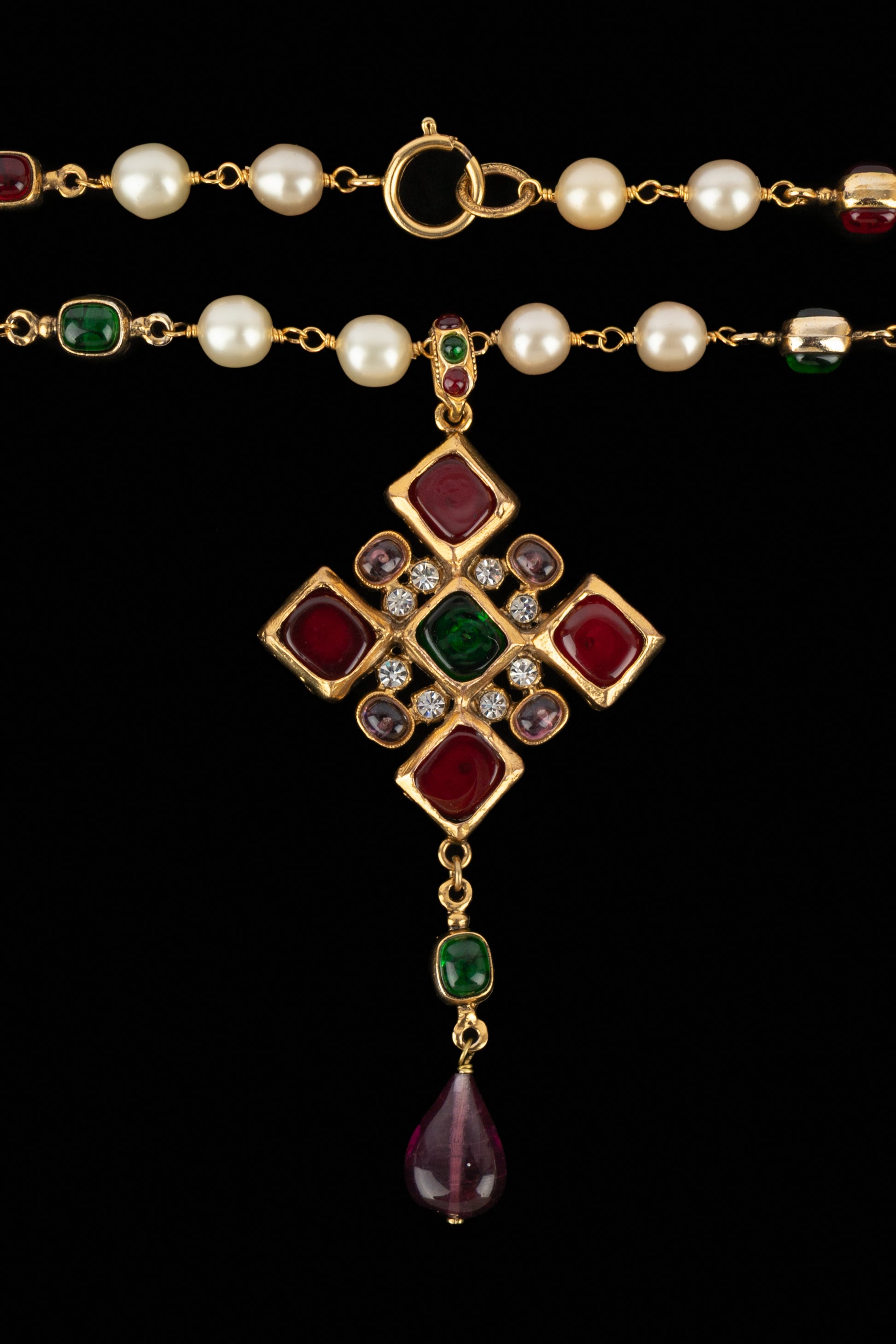 Collier pendentif Chanel 