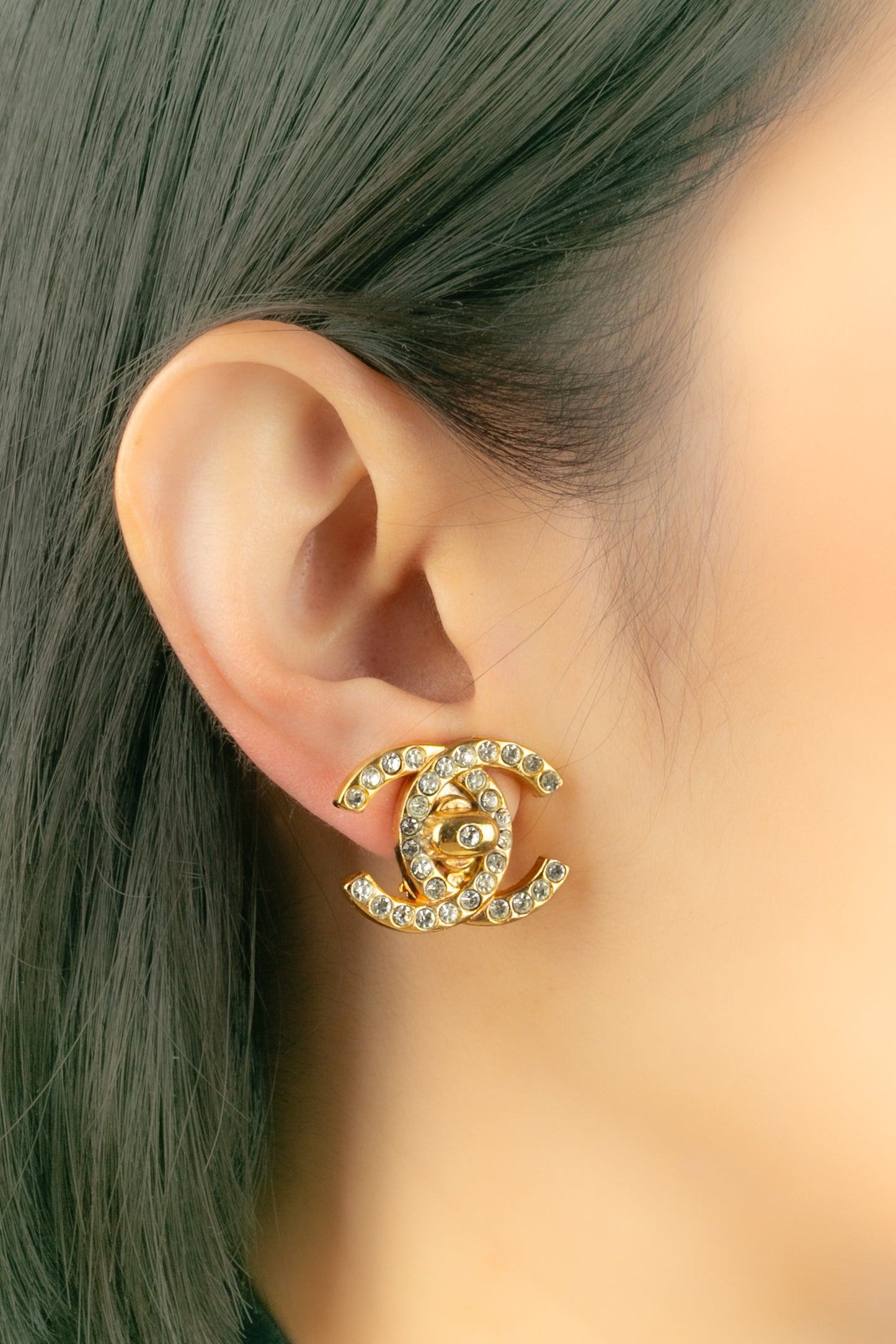 Boucles d'oreilles tourniquer Chanel1998