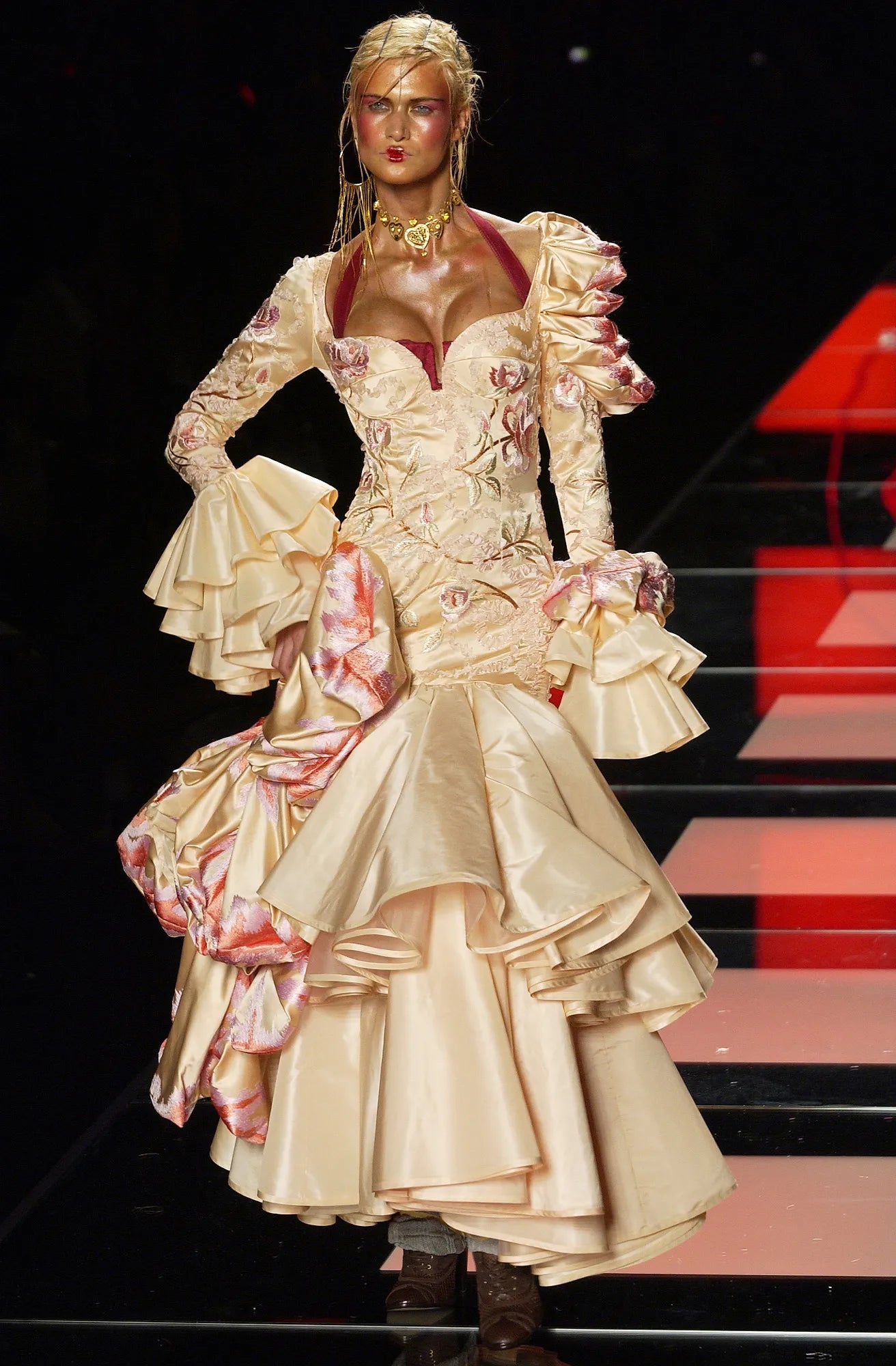 christian-dior-couture-fall-2003-00090h-ekaterina.webp