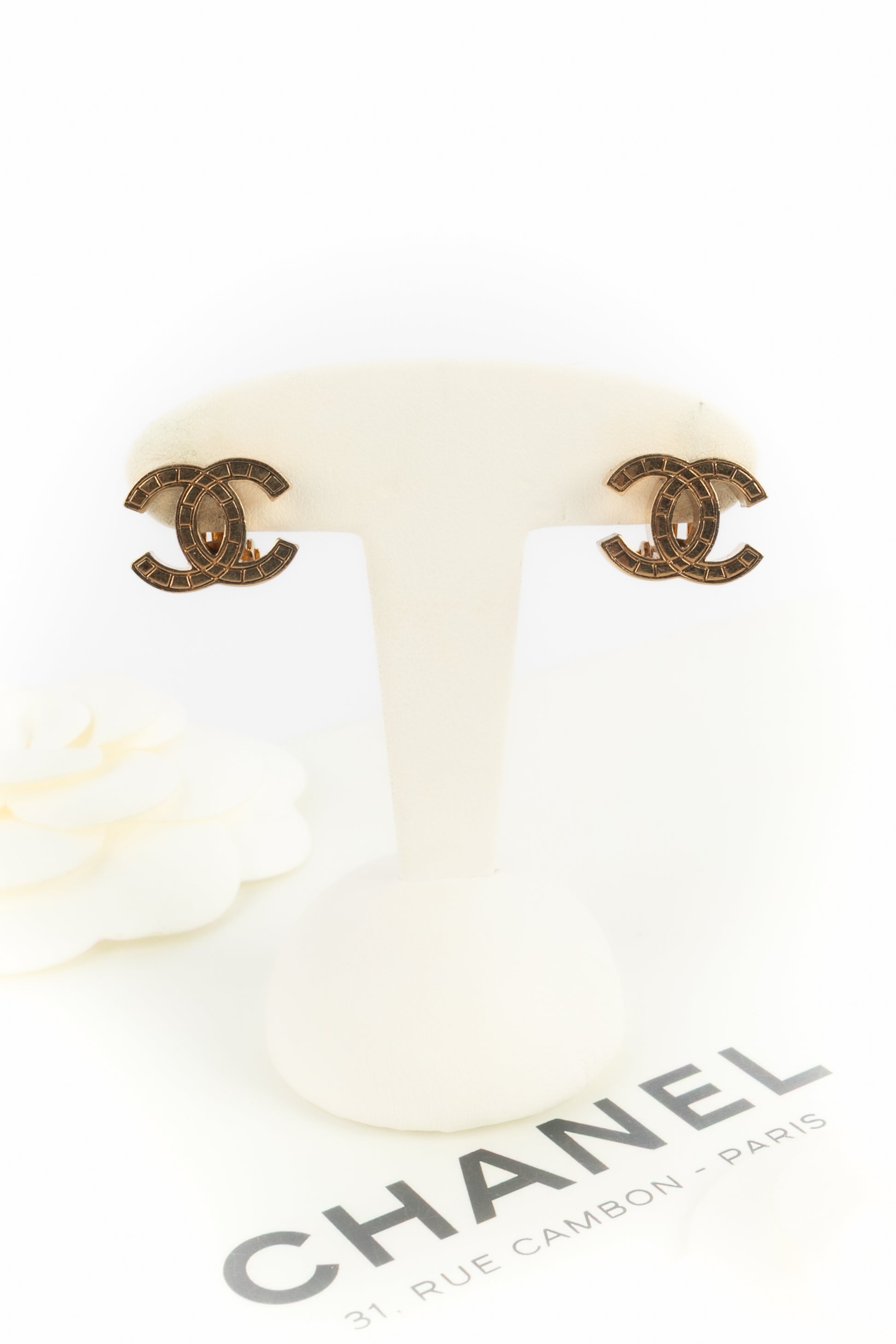 Boucles d'oreilles cc Chanel Hiver 2003