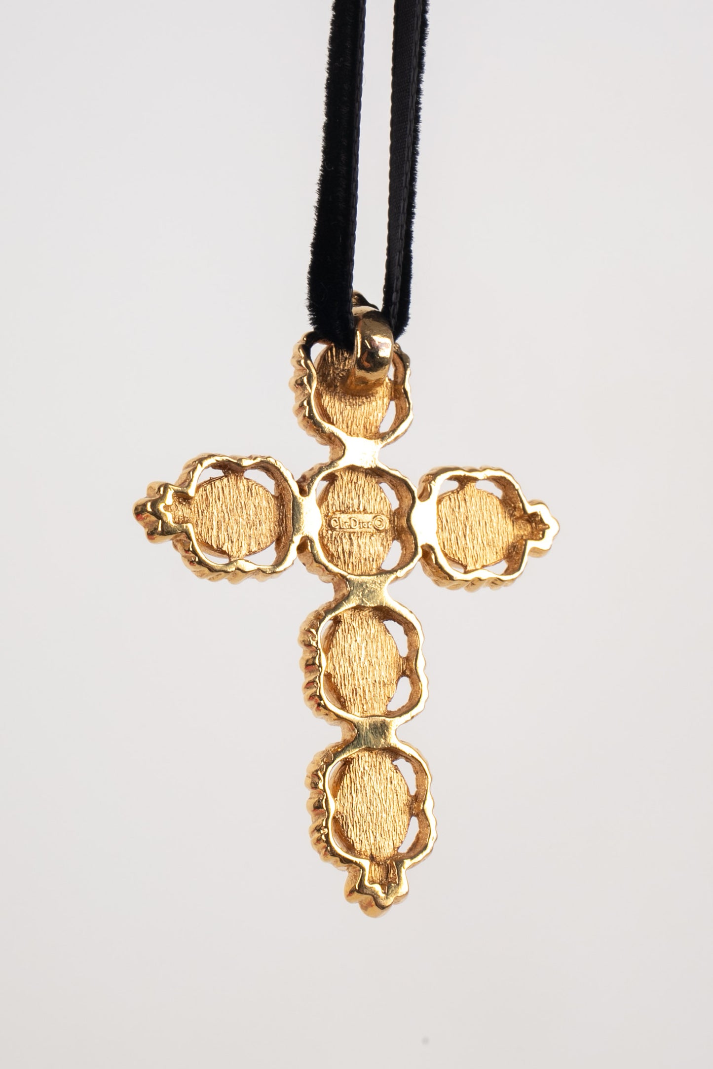 Collier croix Christian Dior