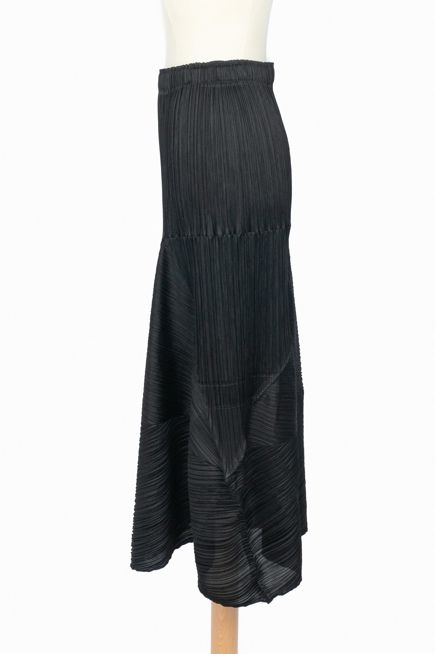 Ensemble noir Pleats Please